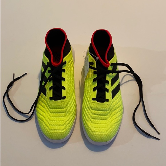 Adidas DB2300 Predator Tango 18.3 Soccer Boots - Picture 2 of 6